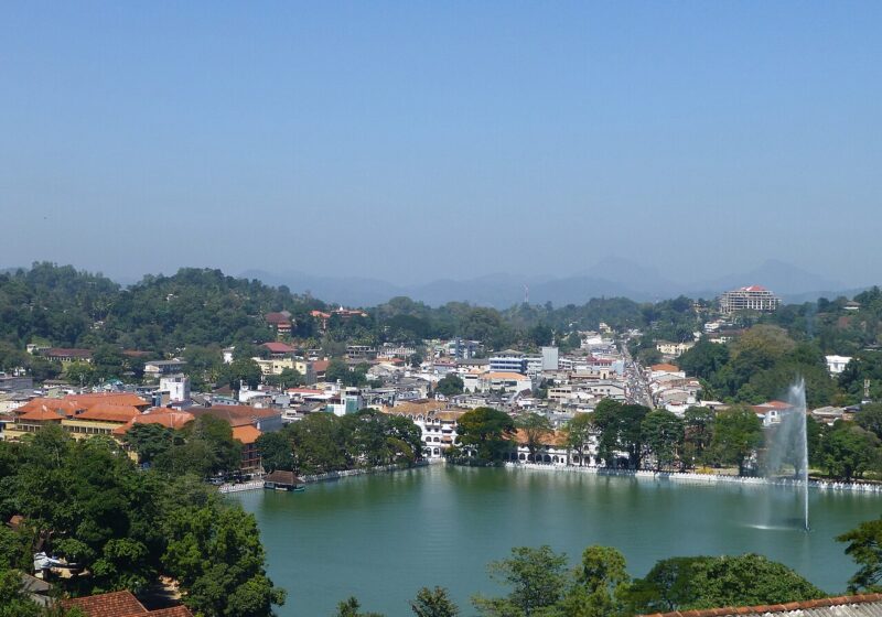 Kandy Lake