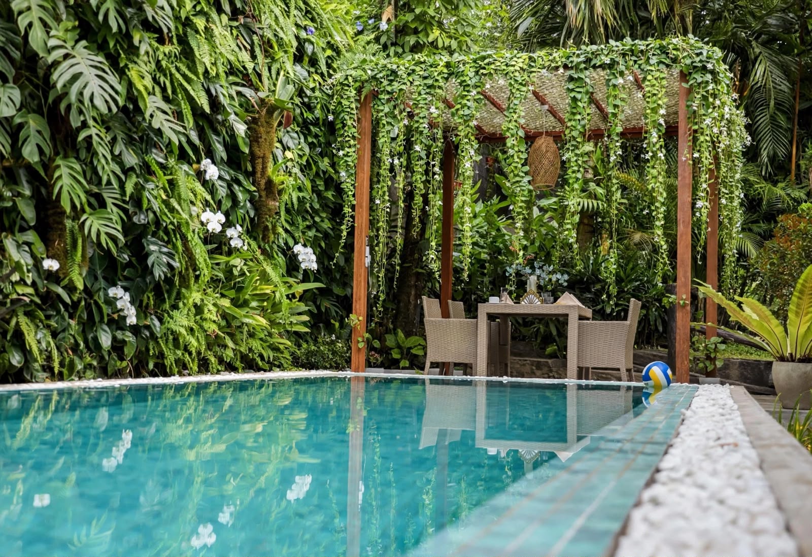 The Swimming Pool